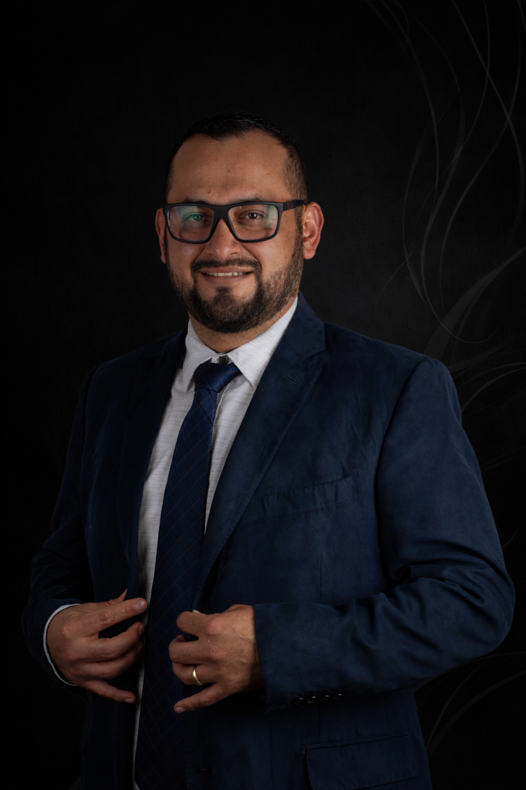 Dr. Javier Domínguez Bernal